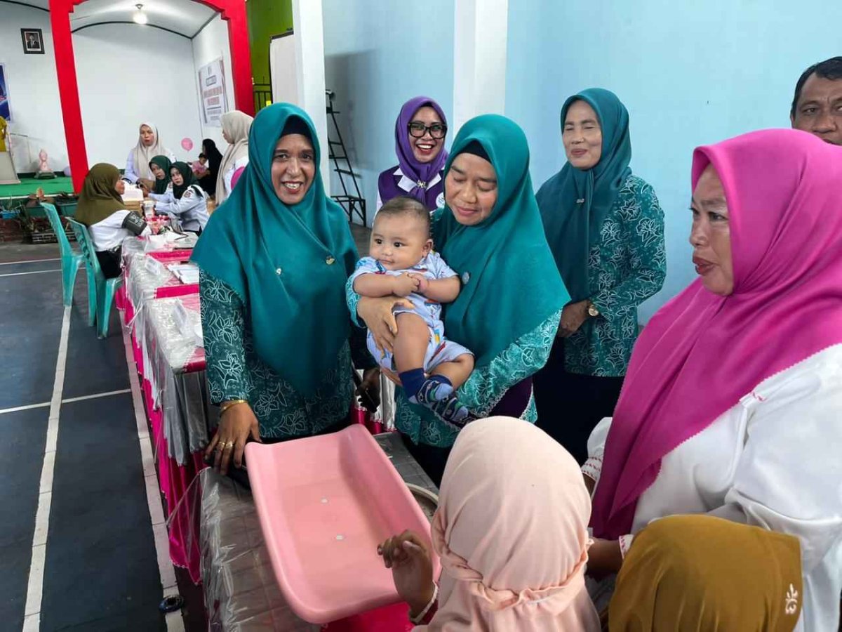 Ketua TP Posyandu Kecamatan  Lian Sjahrain Talib Apresiasi Peran Pemerintah Desa dan Kader Pada Semarak Posyandu Nasional 2026 Tingkat Kecamatan.
